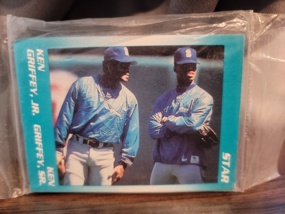 Ken Griffey Jr Set Of Cards