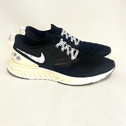 Nike Odyssey React 2 Flyknit Women's Size 10 Running Shoes