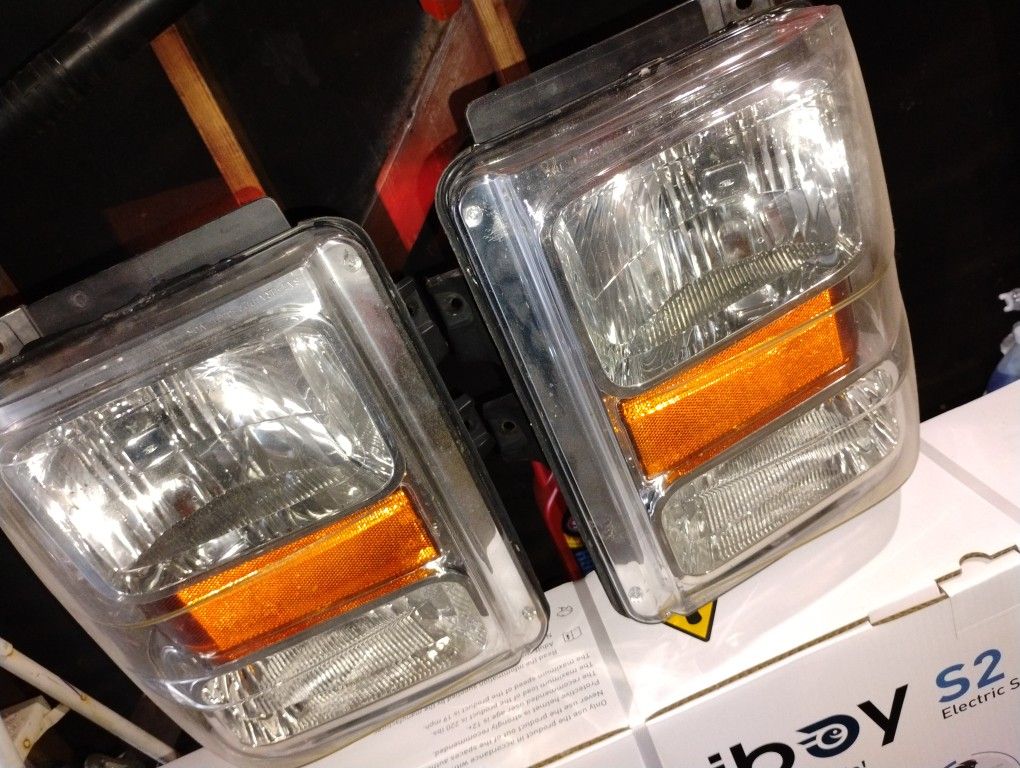 Ford E250 Headlights