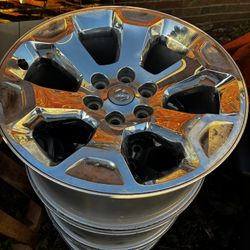 Set of Dodge Larmie Oem 21” Rims