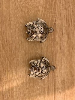 Sea turtle salt & pepper shakers, Perfect Stocking Stuffer
