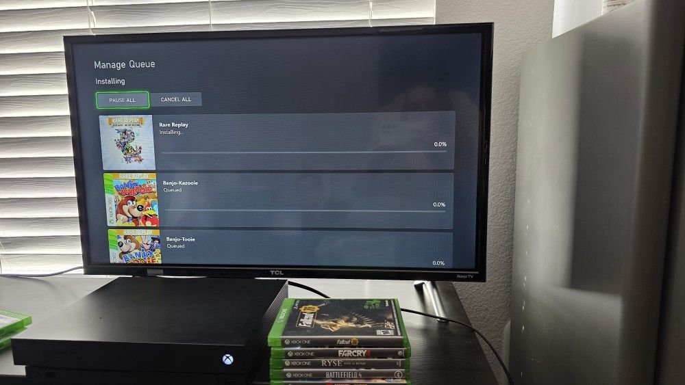 Xbox One X - 1 TB