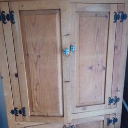 TV  ARMOIRE