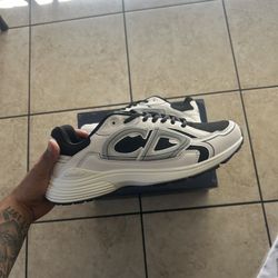 Dior B30