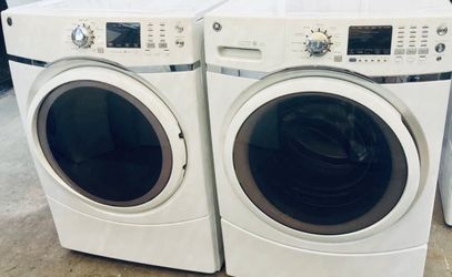 GE Washer and Gas Dryer Set