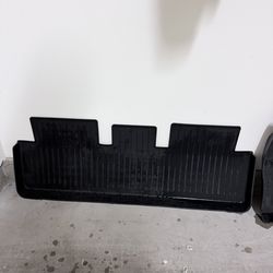 Tesla model 3 - Remodel - OEM Floor Mats