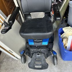 Electric Wheelchair-  J4 Model- Only Used 7 Months