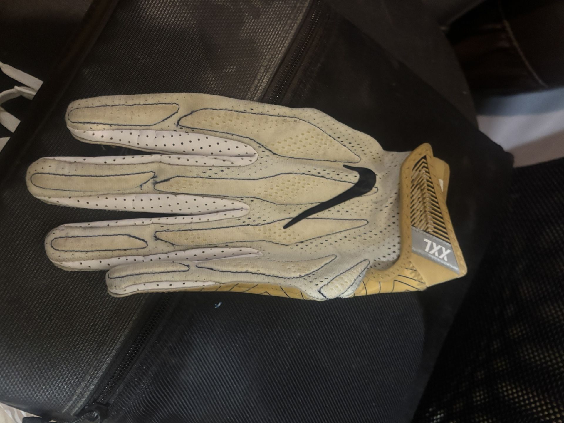 Todd girlie Nfl Game Used Glove LA Rams