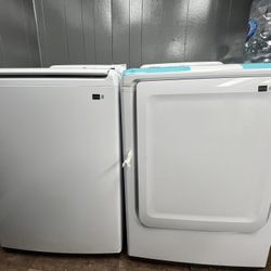 SIDE BY SIDE WASHER & DRYER (NEW)(GAS DRYER)