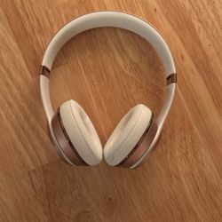 Beats Solo 3 Barely Used