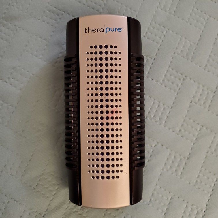 Envion HEPA-Type Thera pure Mini Air Purifier for Small Rooms Model TPP50, UV Light Technology, for areas up to 5 sq. ft.
Ig
