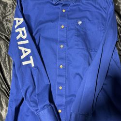 Ariat Long Sleeve Button Up 