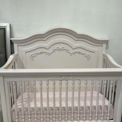 Baby Crib- Evolur Aurora 5-in- 1 Convertible Crib