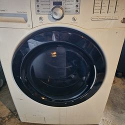 Washer And Dryer Set (Kenmore)