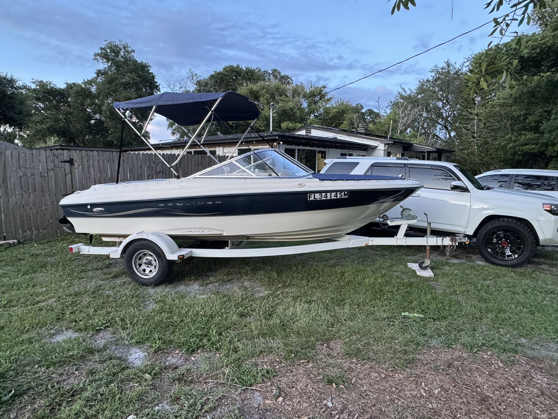 2002 BAYLINER BOAT
