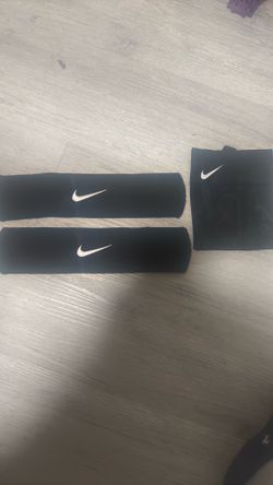 Nike shin guard sleeve