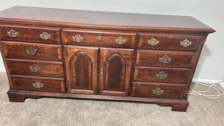 Dresser and matching nightstand