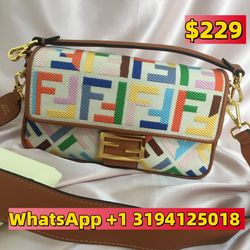 Presbyopic Fendi canvas messenger bag 