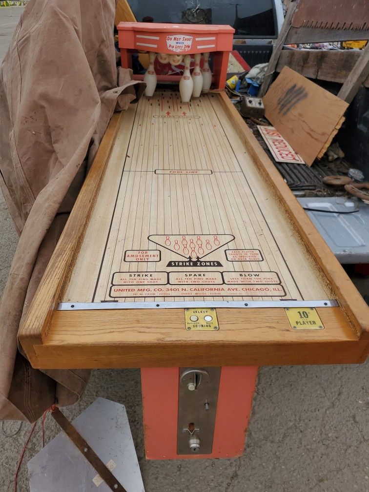 Vintage  Bolling  Ball Punch Swaffle  Table Arcade