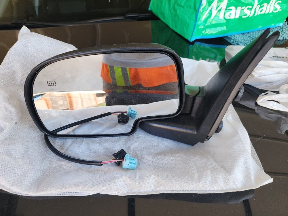 Chevy/GMC Driver Left Side Mirror