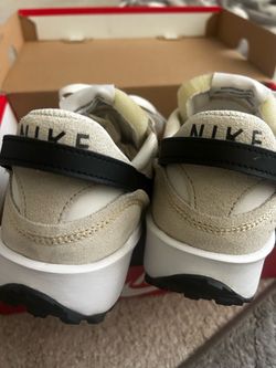 Women’s Nike waffle debut