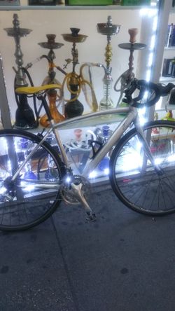 Specialized bike for sale make me a offer in great condition