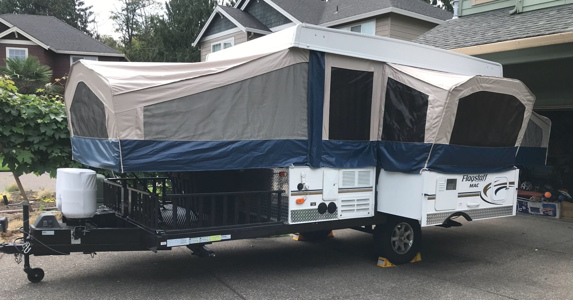 2011 Flagstaff by Forest River BR 23 SC