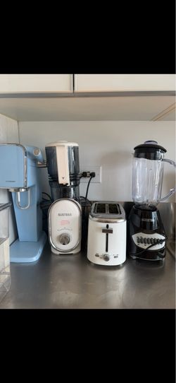 Complete kitchen set/ appliances / utensils / to go containers / pots and pans / dishes / cups/ mugs etc