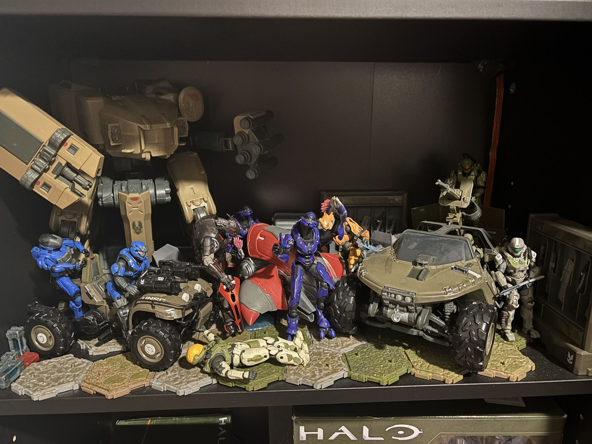 Huge Lot Of Halo Action Figures