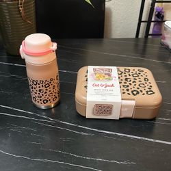 DELUXE BENTO BOX AND  MATCHING WATER BOTTLE