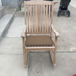 Rocking Chair 