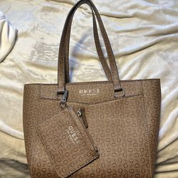 Guess Las Angeles Shoulder Bag
