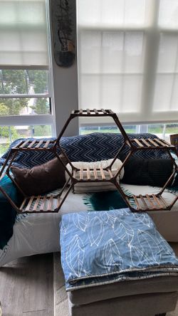 Hexagon shelving unit