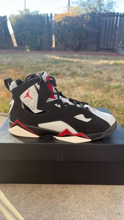 Jordan True Flight size 5.5y
