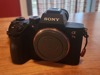 Sony Alpha A7III + Lenses
