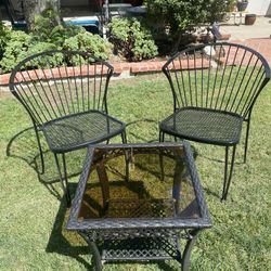 3 pc Outdoor patio set 2 Chairs & Table w/ Glass Top