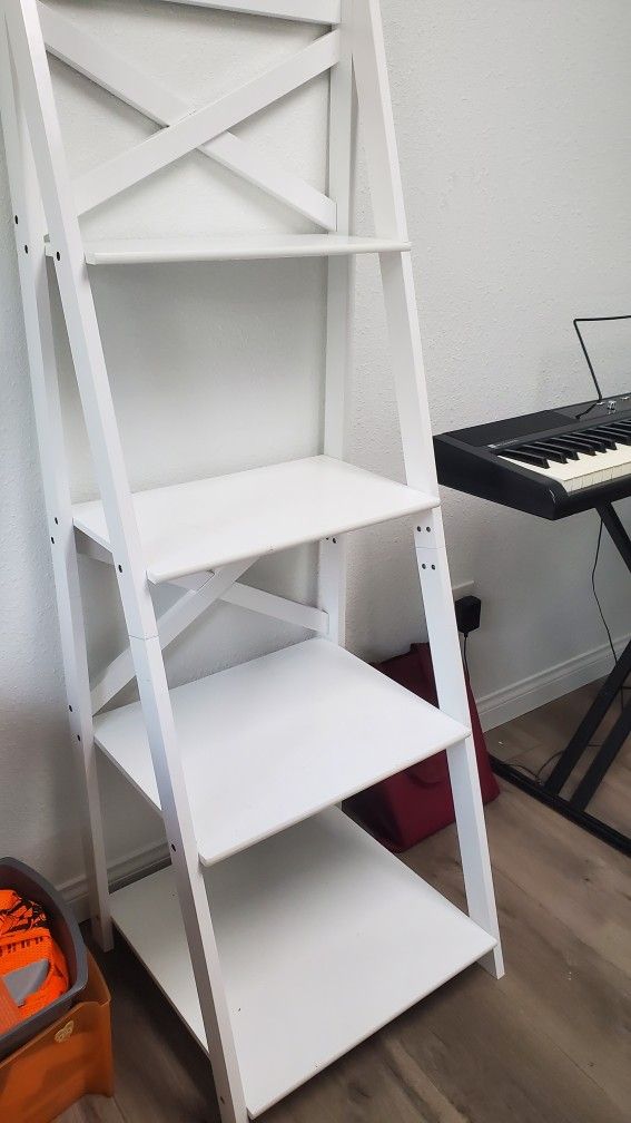 4-tier Ladder Bookcase