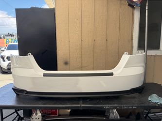 2025 TOYOTA CAMRY REAR BUMPER OEM USED