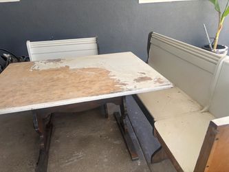 Breakfast nook dining table