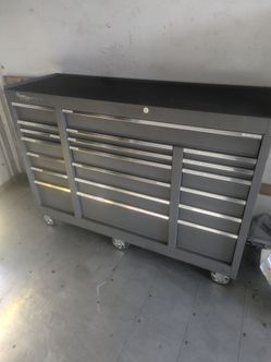 Mac tools 18 drawer rolling tool box mb4280c mint shape