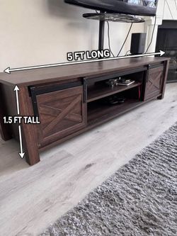 Queen Bed With Mattress & Pull-Out Storage