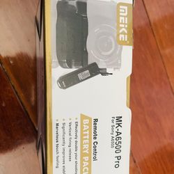 Meike MK-A6500 Pro With Remote Control Battery Pack 