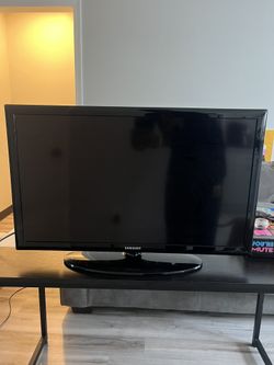 32in Samsung Flatscreen Tv