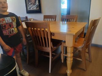 Kitchen table