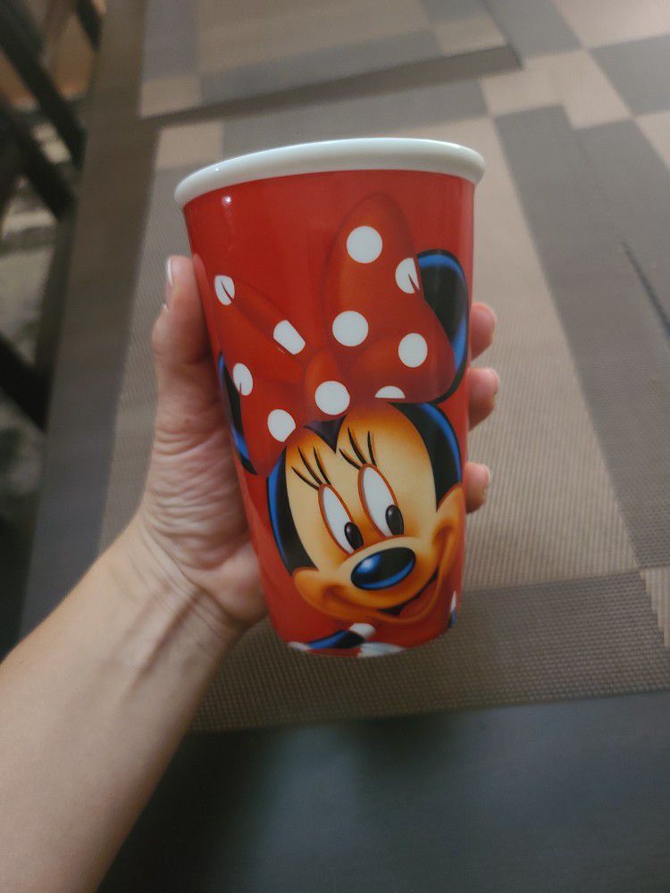 Disney Minnie Mouse Coffee Cup W/lid