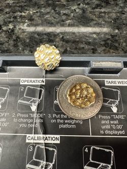 10k Gold Earrings (M)