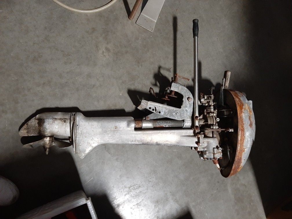 Antique Boat Motor 3.5 HP Made In USA TROLLING MTR