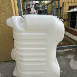 40 Gallon Water Tank