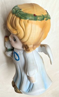 Porcelain Angel w Candle