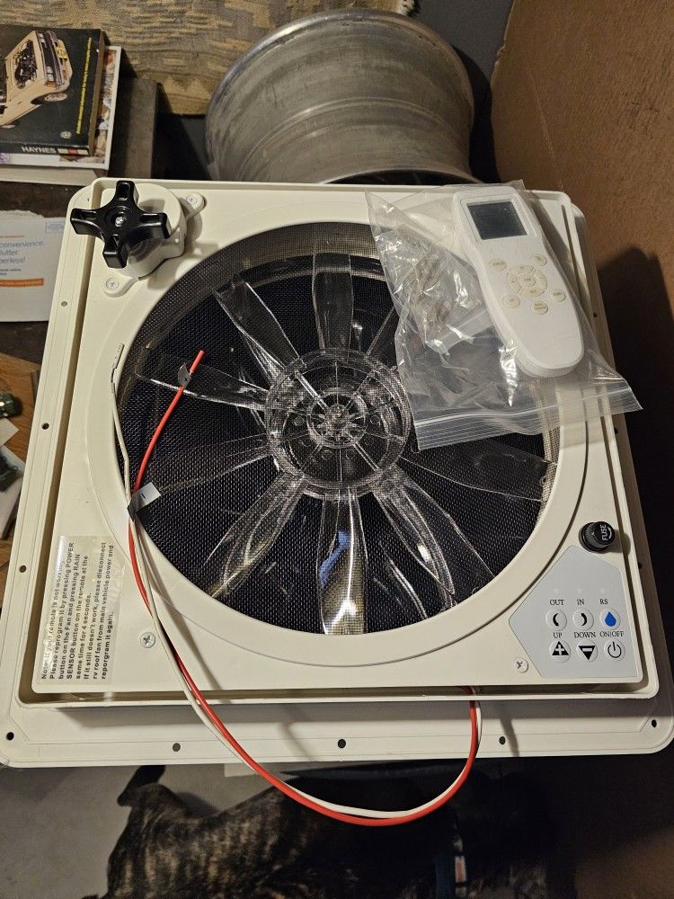 12 Volt Electric RV Vent